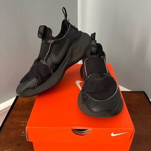 Nike Big Kids' Flex Runner 3